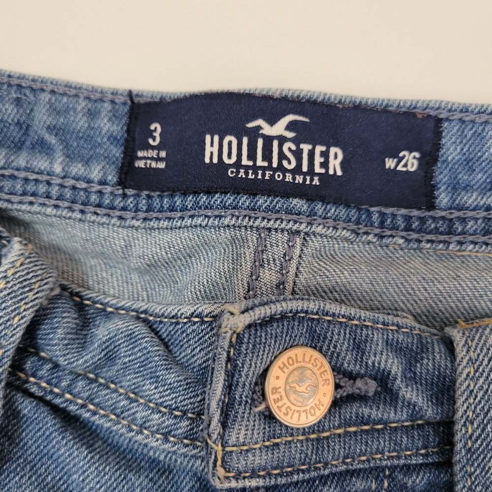 3 / $30 Hollister Ultra High Rise Mom Jean Short 3 / 26 Blue Denim Button Fly‎ - Picture 6 of 11